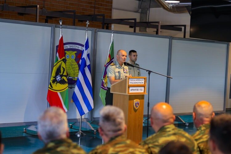 Στη ΣΜΥ Τρικάλων ο Αρχηγός ΓΕΣ – Οδηγίες ενόψει της κατάταξης των πρωτοετών 1 Στη ΣΜΥ Τρικάλων ο Αρχηγός ΓΕΣ – Οδηγίες ενόψει της κατάταξης των πρωτοετών