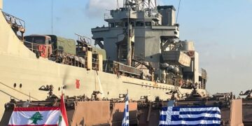 Στον Λίβανο 13 ακόμη τεθωρακισμένα Μ113 από την Ελλάδα – Έφτασαν με το αρματαγωγό «ΡΟΔΟΣ»