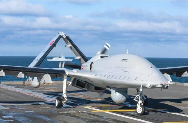 Παρουσιάστηκε επίσημα και το Τουρκικό "Kalkan UAV" στο TCG Oruç Reis. 1 Παρουσιάστηκε επίσημα και το Τουρκικό “Kalkan UAV” στο TCG Oruç Reis.