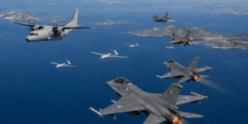 Τουρκικές παραβιάσεις στο Αιγαίο: 3 UAV και CN-235 στο FIR Αθηνών