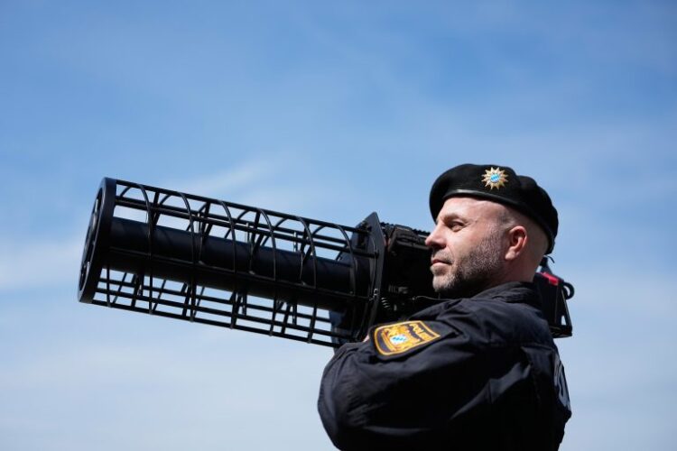 Γερμανία: Νέο κέντρο για την αντιμετώπιση μη επανδρωμένων αεροσκαφών μετά το περιστατικό στη Λειψία 1 Γερμανία: Νέο κέντρο για την αντιμετώπιση μη επανδρωμένων αεροσκαφών μετά το περιστατικό στη Λειψία