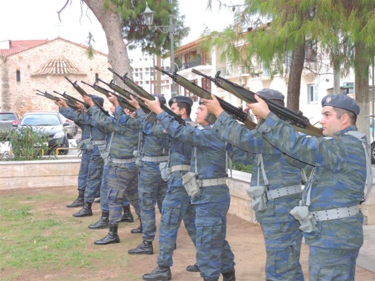 Θρήνος στην 110 ΠΜ ...Από το χαμό σε τροχαίο Ανθυπασπιστή της ΠΑ 1 Θρήνος στην 110 ΠΜ …Από το χαμό σε τροχαίο Ανθυπασπιστή της ΠΑ