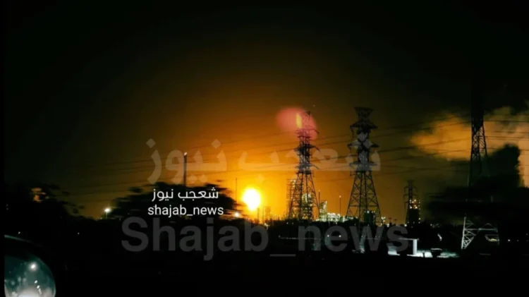 Επίθεση των Χούθι στη Saudi Aramco με drone – Πλήγμα στο διυλιστήριο της Τζιζάν 1 Επίθεση των Χούθι στη Saudi Aramco με drone – Πλήγμα στο διυλιστήριο της Τζιζάν