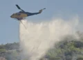 Φωτιά στα Σπάτα: Νεκρός εντοπίστηκε μέσα σε αυτοκίνητο στο μέτωπο της πυρκαγιάς