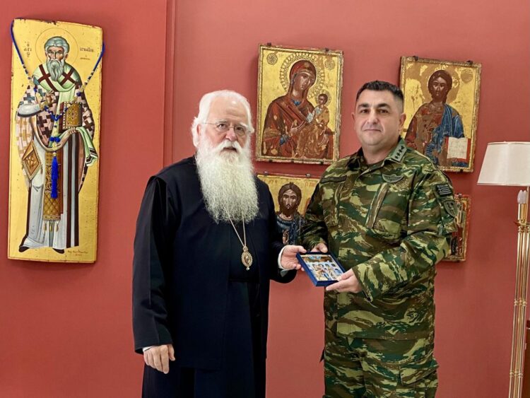Επίσκεψη του νέου διοικητή του 304 ΠΕΒ στον Μητροπολίτη Δημητριάδος και Αλμυρού 1 Επίσκεψη του νέου διοικητή του 304 ΠΕΒ στον Μητροπολίτη Δημητριάδος και Αλμυρού