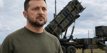 Ζελένσκι προς ΗΠΑ: «Δώστε μας το 10% των Patriot και θα αναχαιτίσουμε όλους τους ρωσικούς βαλλιστικούς πυραύλους»