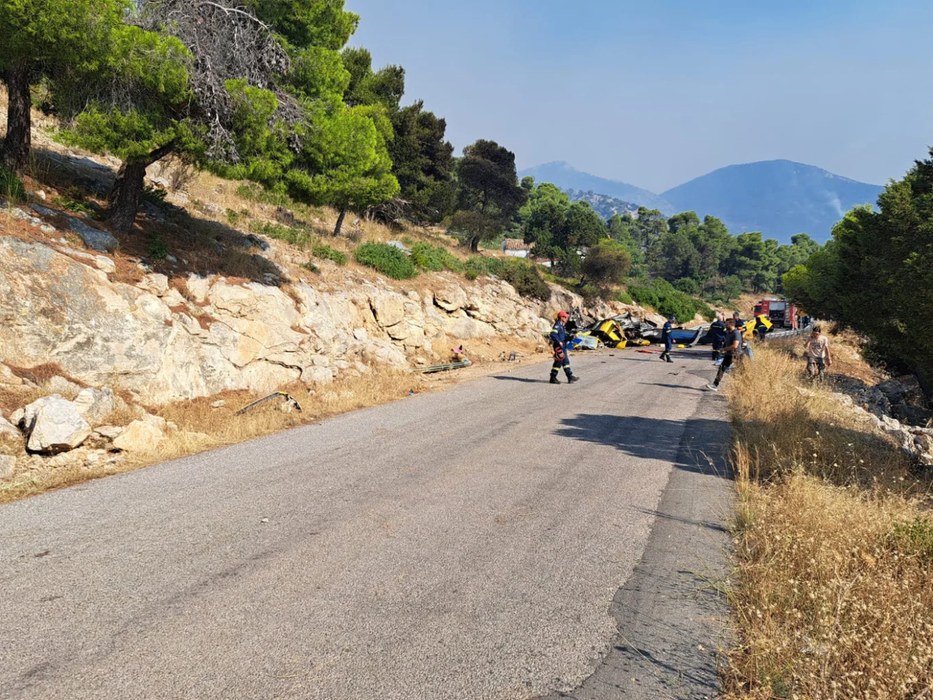 Δύο νεκροί και δύο τραυματίες από τη σύγκρουση ελικοπτέρων στην Ψάθα 2 zz