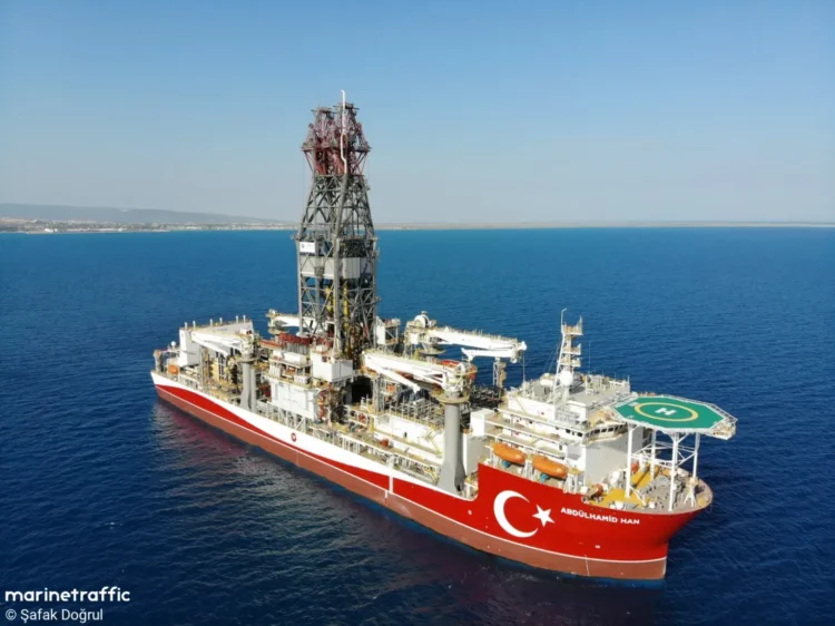 Τουρκία: Ανοίγει ενεργειακό μέτωπο στη Συρία - Ετοιμάζει έρευνες για πετρέλαιο και φυσικό αέριο 1 Τουρκία: Ανοίγει ενεργειακό μέτωπο στη Συρία – Ετοιμάζει έρευνες για πετρέλαιο και φυσικό αέριο