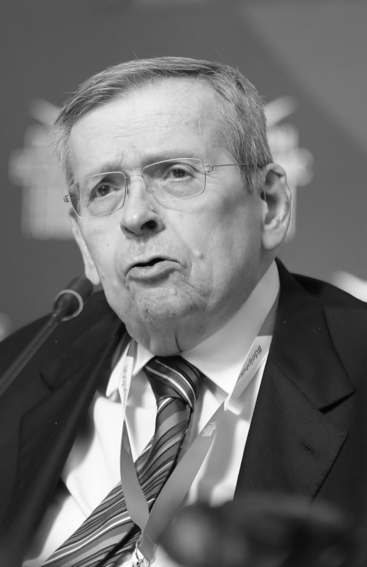 Σε ηλικία 87 ετών, έφυγε από τη ζωή ο πρώην υπουργός, Στέφανος Μάνος