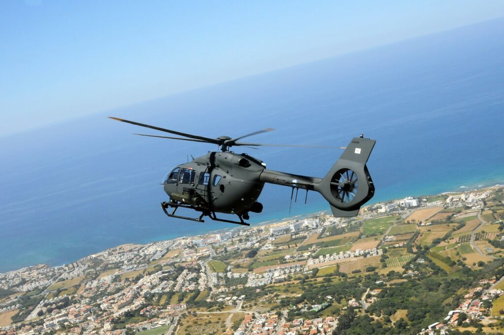 Μισή ντουζίνα εξοπλισμένα ελικόπτερα H145M στη δύναμη της ΕΦ... 5 %CE%95%CE%9B%CE%992 1024x680 1