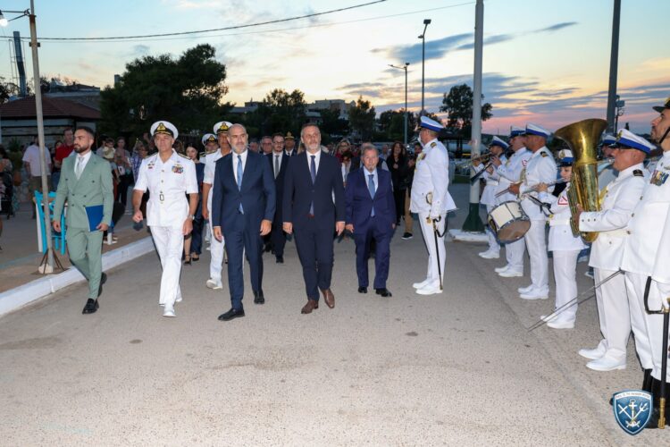 Παρουσία Αρχηγού ΓΕΝ στην Εκδήλωση Εορτασμού «ΣΑΛΑΜΙΝΙΑ 2026» 1 Παρουσία Αρχηγού ΓΕΝ στην Εκδήλωση Εορτασμού «ΣΑΛΑΜΙΝΙΑ 2026»