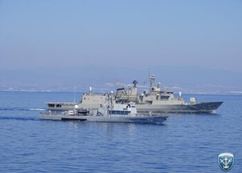 Σαλαμίς – 03/26: Ύδρα και Νικηφόρος Φωκάς σε κοινή άσκηση διάσωσης με την Κύπρο
