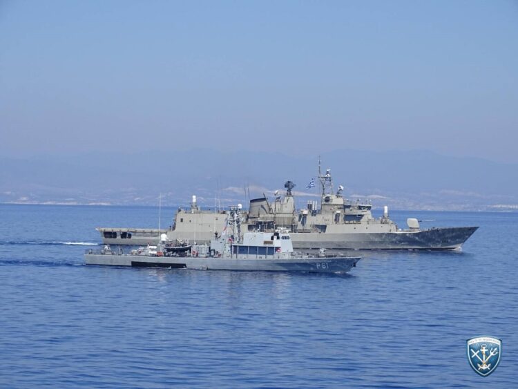 Σαλαμίς – 03/26: Ύδρα και Νικηφόρος Φωκάς σε κοινή άσκηση διάσωσης με την Κύπρο