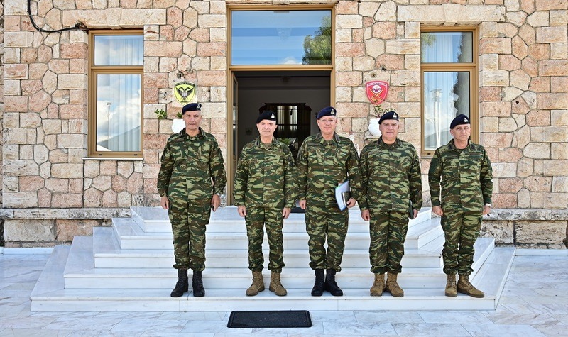 O Α/ΓΕΣ στη Σχολή Πεζικού: Στο τραπέζι νέες τεχνολογίες για την εκπαίδευση του Στρατού Ξηρά 2 1 4