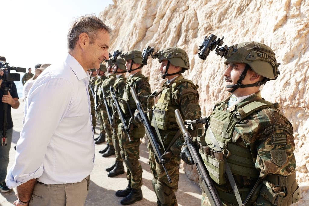 Σε Ρω και Στρογγύλη ο Μητσοτάκης: Επίσκεψη στα ακριτικά φυλάκια (video) 3 7083039 1024x683 1