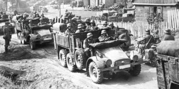 1η Σεπτεμβρίου του 1939: «Τα γερμανικά στρατεύματα επετέθησαν κατά της πολωνικής φρουράς εις το Βέστερπλαττε του Ντάντσιγκ. Η επίθεσις απεκρούσθη».