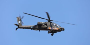Αποκαλύφθηκε το πρώτο αναβαθμισμένο AH-64A+ Apache – Προχωρά και η ενσωμάτωση των SPIKE NLOS