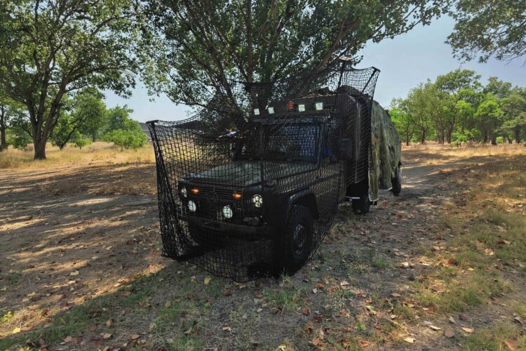 ΕΛΒΟ: Νέα ζωή στα στρατιωτικά Mercedes G-Class του Ελληνικού Στρατού – Οι αναβαθμίσεις που παρουσιάστηκαν στη ΔΕΘ 1 ΕΛΒΟ: Νέα ζωή στα στρατιωτικά Mercedes G-Class του Ελληνικού Στρατού – Οι αναβαθμίσεις που παρουσιάστηκαν στη ΔΕΘ