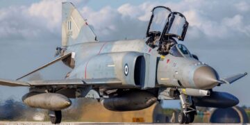 Τέλος εποχής για τα F-4E Phantom II: Αποσύρονται το 2027 – Πώς διαμορφώνεται ο στόλος της Πολεμικής Αεροπορίας