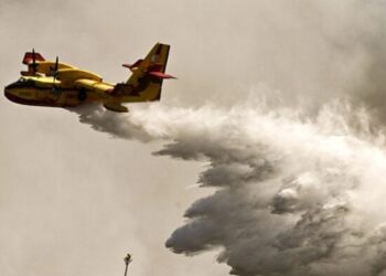 Φωτιά στο Πετροχώρι της Ξάνθης …Στη μάχη και ο Στρατός 10 Φωτιά στο Πετροχώρι της Ξάνθης …Στη μάχη και ο Στρατός