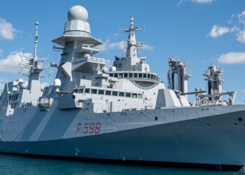 Ιταλία: Ετοιμάζει δική της ναυτική προστασία για τα εμπορικά πλοία απέναντι στους Χούθι 6 Ιταλία: Ετοιμάζει δική της ναυτική προστασία για τα εμπορικά πλοία απέναντι στους Χούθι