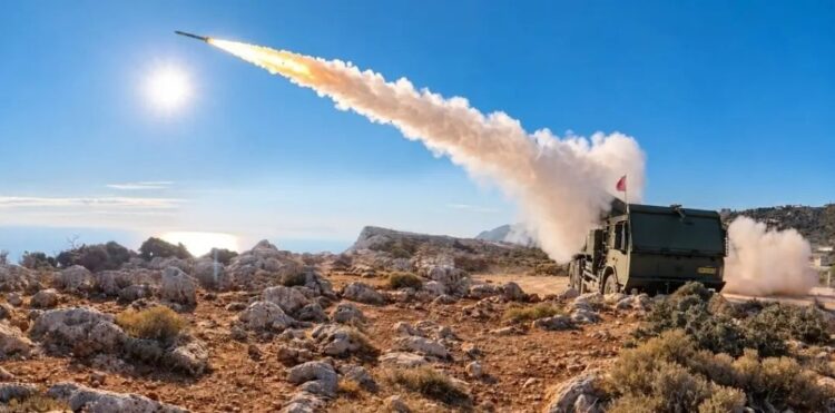 βολή του Πολλαπλού Εκτοξευτή Πυραύλων PULS (Precise & Universal Launching System) στο ΠΒΚ (video) 1 βολή του Πολλαπλού Εκτοξευτή Πυραύλων PULS (Precise & Universal Launching System) στο ΠΒΚ (video)