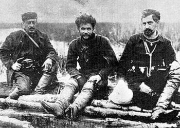 Στις 27 Σεπτεμβρίου 1905, απαγχονίστηκε ο μεγάλος Μακεδονομάχος Καπετάν Κώττας. 27 Στις 27 Σεπτεμβρίου 1905, απαγχονίστηκε ο μεγάλος Μακεδονομάχος Καπετάν Κώττας.