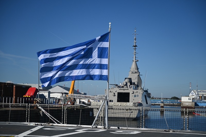 Νέα εποχή για το Πολεμικό Ναυτικό: Υψώθηκε η ελληνική σημαία στη φρεγάτα «Νέαρχος» 2 0001 400 image00067 1