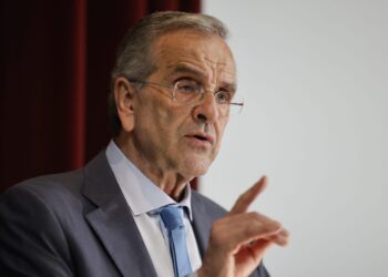 Σαμαράς για το φιάσκο των Πρεσπών» «Εμείς παρακολουθούμε βουβοί».(vid) 9 Σαμαράς για το φιάσκο των Πρεσπών» «Εμείς παρακολουθούμε βουβοί».(vid)