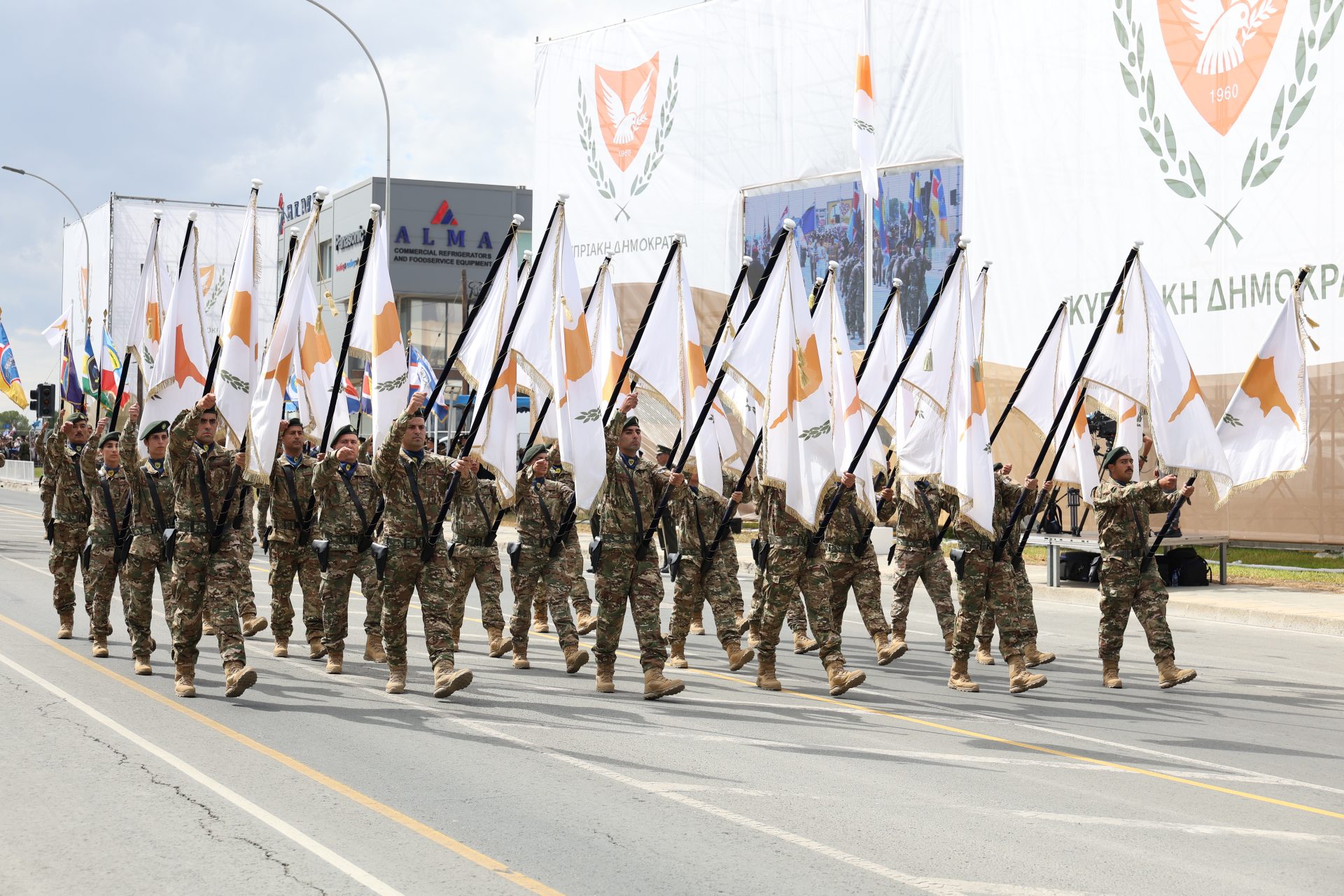 Εντυπωσιακή η στρατιωτική παρέλαση...Για την ανεξαρτησία της Κυπριακής Δημοκρατίας. 9 1 1920x1280 1