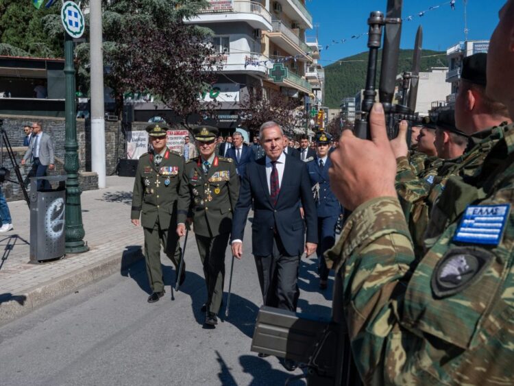 Ο Υφυπουργός Εθνικής Άμυνας Θανάσης Δαβάκης παρέστη σήμερα, Κυριακή 4 Οκτωβρίου 2026, στην Ξάνθη, για την επέτειο της Απελευθέρωσης της πόλης. 1 Ο Υφυπουργός Εθνικής Άμυνας Θανάσης Δαβάκης παρέστη σήμερα, Κυριακή 4 Οκτωβρίου 2026, στην Ξάνθη, για την επέτειο της Απελευθέρωσης της πόλης.