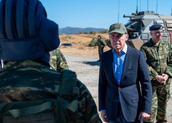Θανάσης Δαβάκης: Στον νέο Στίβο Εκπαίδευσης Drone και στις μονάδες της Κομοτηνής