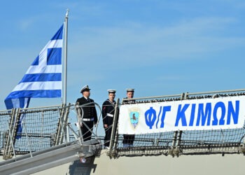 Στο λιμάνι της Θεσσαλονίκης φτάνει αυτή την ώρα η Φρεγάτα ΚΙΜΩΝ (video) 9 Στο λιμάνι της Θεσσαλονίκης φτάνει αυτή την ώρα η Φρεγάτα ΚΙΜΩΝ (video)