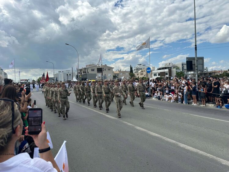 F-16 Viper στην παρέλαση της Κύπρου – Η Λευκωσία τίμησε τα 66 χρόνια ανεξαρτησίας (vid)