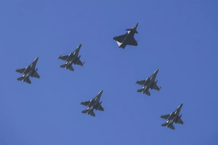 Μισή ντουζίνα τούρκικα UAV προέβησαν σε 11 Παραβάσεις και 4 Παραβιάσεις!! Τι κάνουμε εμείς ; 1 Μισή ντουζίνα τούρκικα UAV προέβησαν σε 11 Παραβάσεις και 4 Παραβιάσεις!! Τι κάνουμε εμείς ;