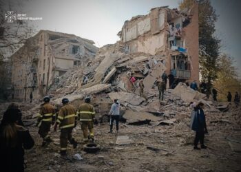 Ρωσική επίθεση στην Ουκρανία: 70 πύραυλοι και drones - Τουλάχιστον 11 νεκροί – Ο Ζελένσκι ζητά ενίσχυση της αεράμυνας 8 Ρωσική επίθεση στην Ουκρανία: 70 πύραυλοι και drones – Τουλάχιστον 11 νεκροί – Ο Ζελένσκι ζητά ενίσχυση της αεράμυνας
