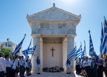 Ο ΥΦΕΘΑ Θανάσης Δαβάκης στις εκδηλώσεις για την 84η Επέτειο της Μάχης του Ελ Αλαμέιν 6 Ο ΥΦΕΘΑ Θανάσης Δαβάκης στις εκδηλώσεις για την 84η Επέτειο της Μάχης του Ελ Αλαμέιν