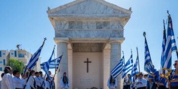 Ο ΥΦΕΘΑ Θανάσης Δαβάκης στις εκδηλώσεις για την 84η Επέτειο της Μάχης του Ελ Αλαμέιν