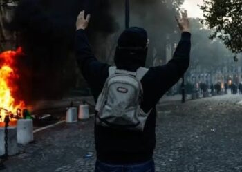 Άντε και στα δικά μας αναφέρουν στελέχη ΕΛ.ΑΣ… Να πάρει σειρά η Ελλάδα. Είμαστε κοντά». 6 Άντε και στα δικά μας αναφέρουν στελέχη ΕΛ.ΑΣ… Να πάρει σειρά η Ελλάδα. Είμαστε κοντά».