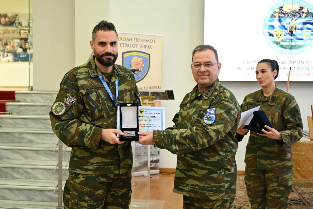 Στρατός Ξηράς: 28 Έφεδροι Αξιωματικοί εκπαιδεύτηκαν στη σχεδίαση χερσαίων επιχειρήσεων 15 KAL 2539