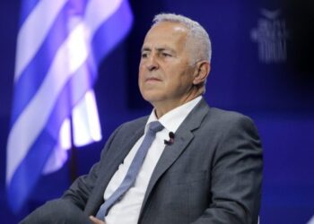 Ο Ναύαρχος Αποστολάκης έβαλε ρότα για το ΠΑΣΟΚ 7 Ο Ναύαρχος Αποστολάκης έβαλε ρότα για το ΠΑΣΟΚ