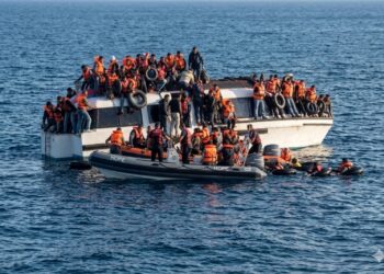 Δίχως τέλος οι καραβιές λαθρομεταναστών στα νότια παράλια της Κρήτης 8 Δίχως τέλος οι καραβιές λαθρομεταναστών στα νότια παράλια της Κρήτης