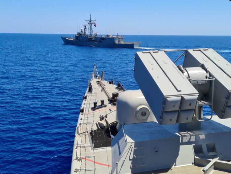 Πολεμικά Σκάφη στο Λιμάνι της Λάρνακας…